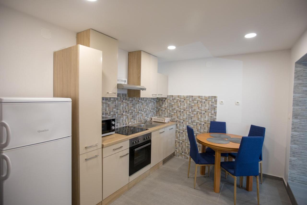 Toto Appartement Lukovo Šugarje Buitenkant foto